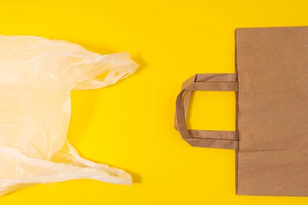 Екологічний Вибір Від Пластикового Пакету Переробленого Паперового Пакету — стокове фото