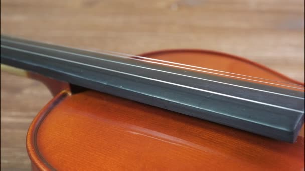 Violino Mesa Madeira — Vídeo de Stock