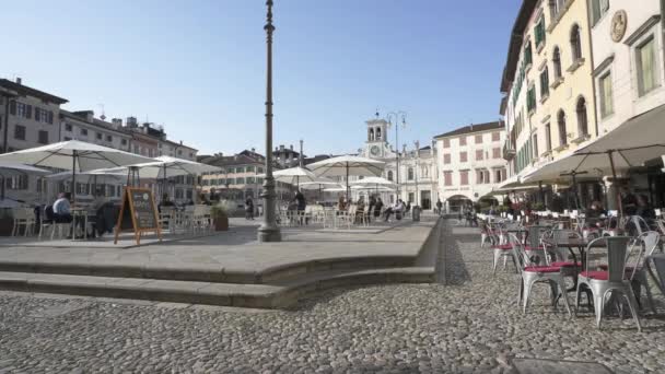 Udine 意大利 2021年2月27日 市中心Giacomo Matteotti广场的全景 — 图库视频影像