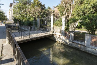 Udine, İtalya. 3 Mart 2021. Udine 'deki Beata Vergine del Carmine Kilisesi' nin iç manzarası.