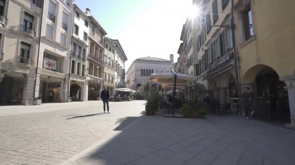 Udine Itália Março 2021 Uma Vista Panorâmica Rua Mercatovecchio Centro — Vídeo de Stock