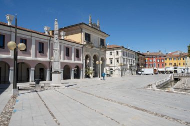 Palmanova, İtalya. 18 Mayıs 2021. Belediye binasının dış görüntüsü.