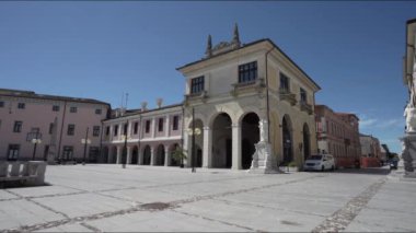 Palmanova, İtalya. 18 Mayıs 2021. Belediye binasının dış görüntüsü.