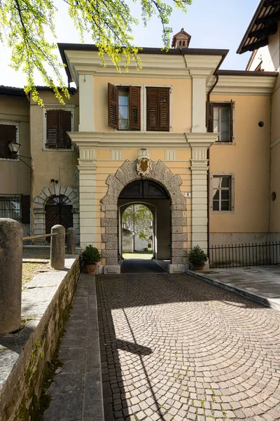 Gorizia Italia Mayo 2021 Pasaje Entrada Arqueada Del Antiguo Palacio — Foto de Stock