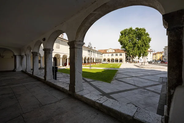 Gorizia Itálie Května 2021 Klenutá Veranda Starobylého Paláce Lantieri Historickém — Stock fotografie