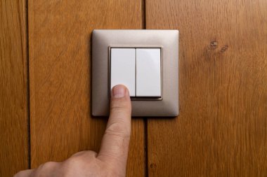 Enerji tasarrufu için ışığı kapat