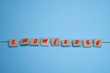 Bilgi oluşturan faktörleri birbirine bağlayan iplik