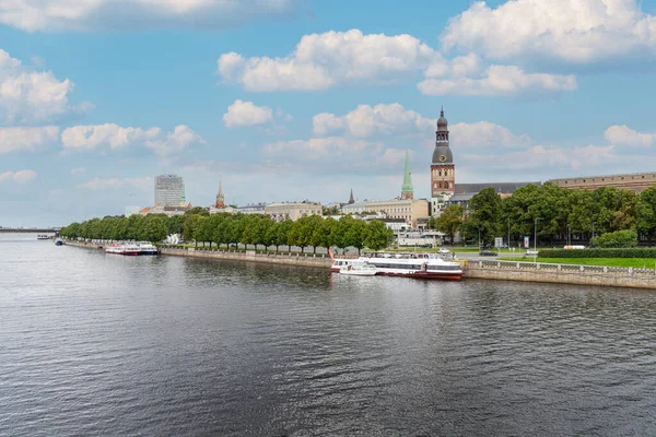 Riga Latvia August 2021 City Seen Daugava River — Stock Photo, Image