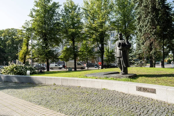 Рига Латвия Август 2021 Года Памятник Крису Улманису Парке Центре — стоковое фото