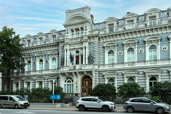 ラトビアのリガ 2021年8月市内中心部のフランス大使館ビルの外観 — ストック写真