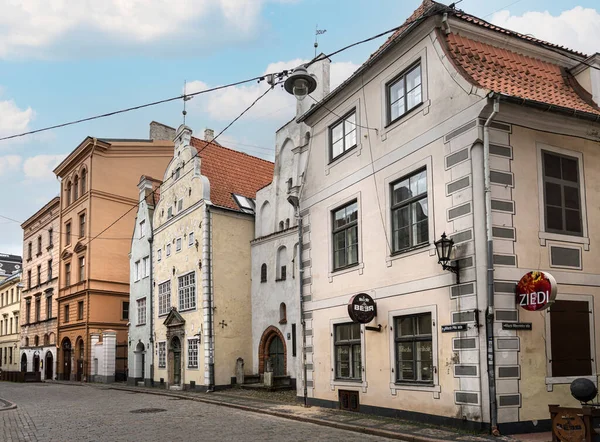 Riga Letonya Ağustos 2021 Şehir Merkezindeki Kardeş Eski Binaların Açık — Stok fotoğraf