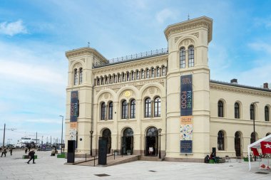 Oslo, Norveç. Eylül 2021 'de şehir merkezindeki Nobel Barış Merkezi' nin açık hava manzarası
