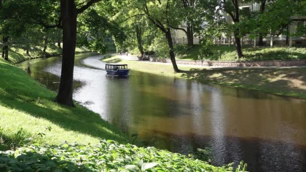 Uma Vista Para Parque Riga Letónia — Vídeo de Stock