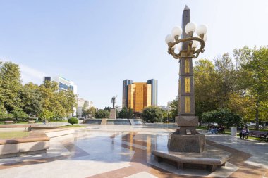 Bakü, Azerbaycan. 10 Ekim 2025. Heydar Aliyev Parkının şehir merkezindeki panoramik görüntüsü.
