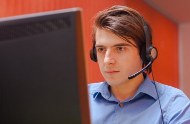 Çağrı Merkezi müşteri temsilcisi iş yerinizde gişe