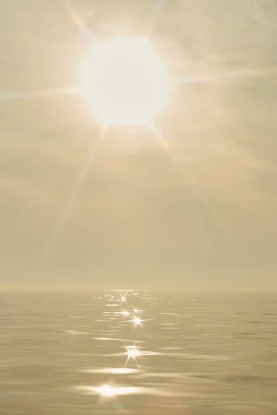 Mar Niebla Línea Del Horizonte Disolviéndose Niebla Con Sol Borroso —  Fotos de Stock