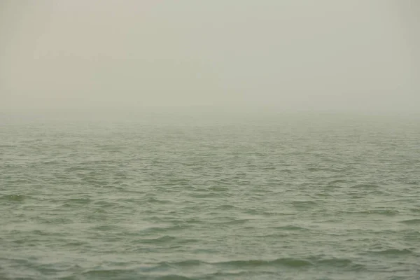 Море Тумані Лінія Горизонту Розчинення Тумані Ірландське Море Тумані Похмура — стокове фото