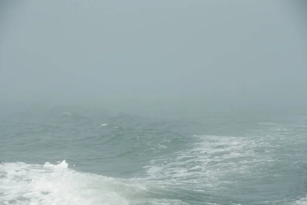 Linha Horizonte Dissolvendo Neblina Mar Irlanda Nevoeiro Clima Nebuloso — Fotografia de Stock