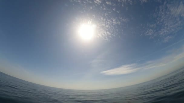 Piękna Niedziela Morzu Łodzi — Wideo stockowe