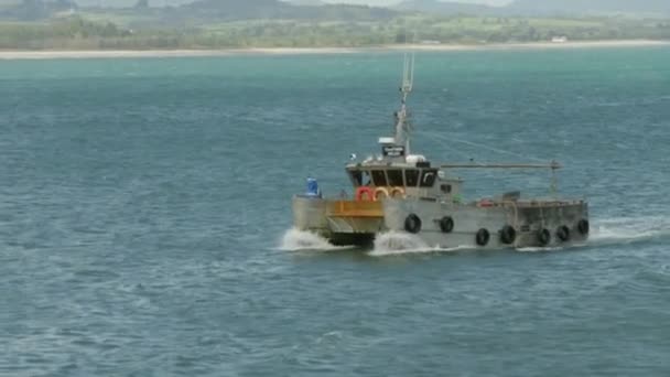 Perahu Nelayan Laut Kembali Pelabuhan — Stok Video