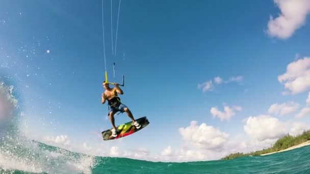 Young Man Kitesurfing in Ocean. — Stock Video