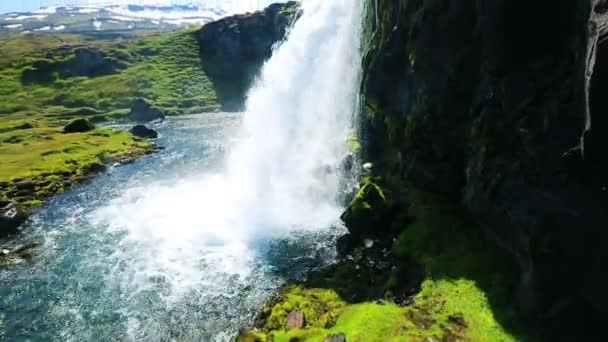 Kikjufellsfoss - Grundarfjordur — Video