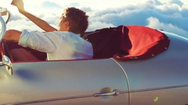 gün batımına doğru sürüş