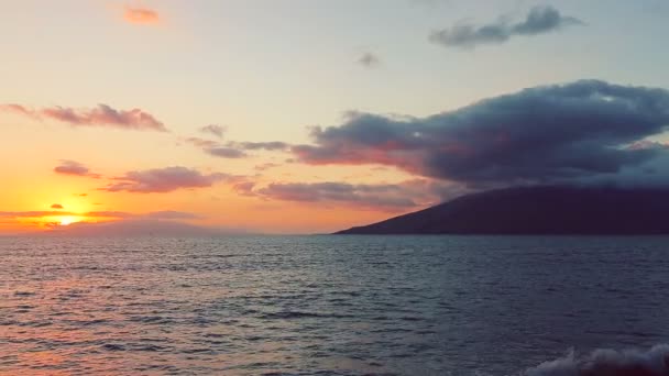 Beauitful Seascape Sunset over the Hawaiian Islands — Stock Video