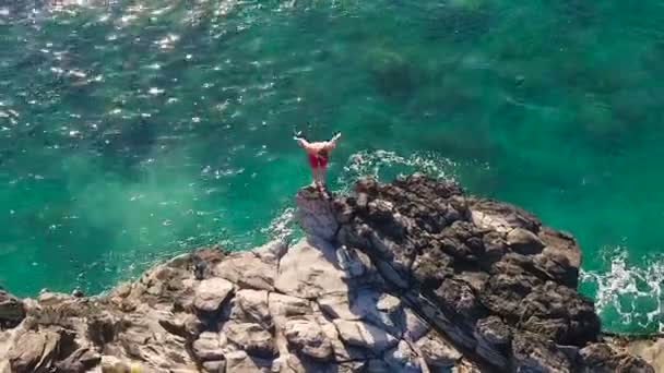 Summer Extreme Sports Cliff Jumping Outdoor Lifestyle — Stock Video