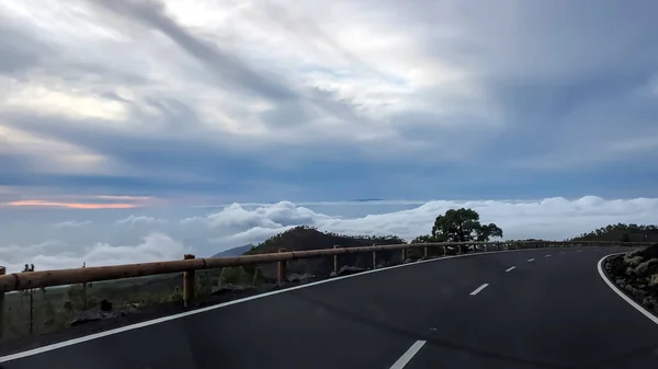 Ηλιοβασίλεμα στα σύννεφα. Εθνικό Πάρκο El Teide Tenerife — Φωτογραφία Αρχείου