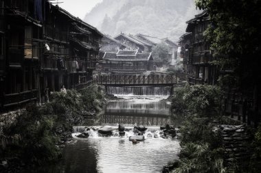 GUI zhou miao miao