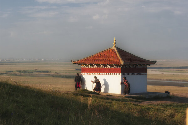 Пастбища Тан Кэ для людей
