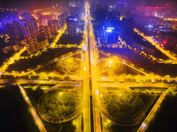 Chengdu, Szecsuán, Kína, tianfu Avenue, éjjel — Stock Fotó