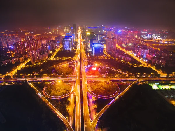 Chengdu, Szecsuán, Kína, tianfu Avenue, éjjel — Stock Fotó