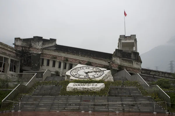 École intermédiaire dans le comté de Wenchuan, Chine site du tremblement de terre — Photo