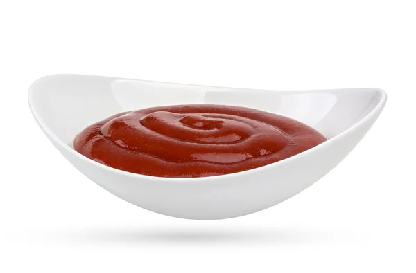 Cuenco de ketchup aislado sobre fondo blanco . — Foto de Stock