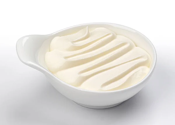 Crema agria aislada sobre fondo blanco — Foto de Stock