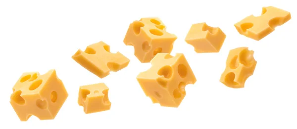 脱落的奶酪立方体 白色背景下与切割路径隔离的瑞士片 — 图库照片