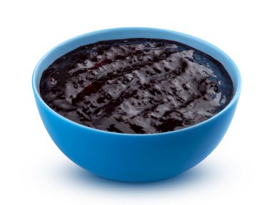 Beyaz arka planda yaban mersini reçeli, tatlı yaban mersini reçeli