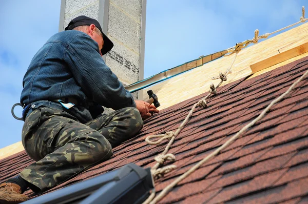 Roofing Contractor. Roofing Construction and Building New House with Modular Chimney, Skylights, Attic  Exterior. Roofers Install, Repair Asphalt Shingles or Bitumen Tiles — Stock Photo, Image