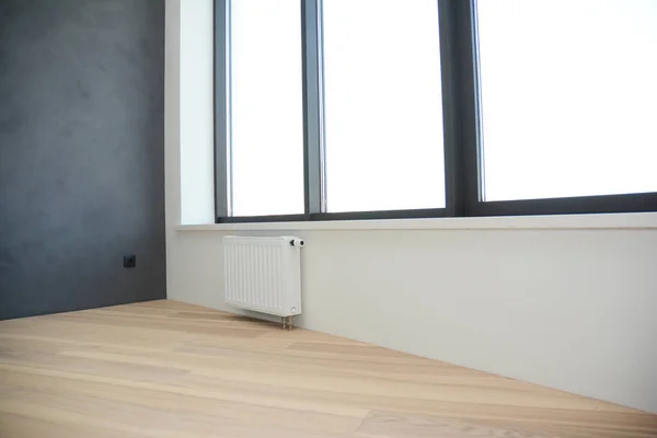 Appartement Moderne Vide Avec Parquet Chêne Mur Plâtré Gris Grandes — Photo