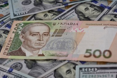 Ukrayna Hryvnia kavramının devalüasyonu. Ukrayna Hrivnias 'tan Amerikan dolarlarına döviz kuru.