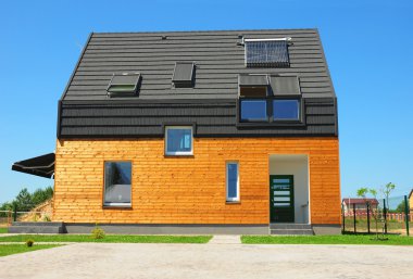 Modern ev dış tasarımı. Yeni bina ev enerji Efficie