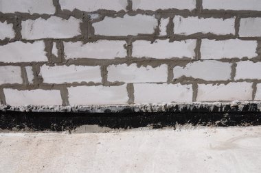 Beton temeller için önemli su yalıtım seçenekleri kapat.