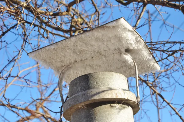 Temporada Inverno Sazonal Específica Condensação Gelo Torno Chaminé Amianto Alumínio — Fotografia de Stock