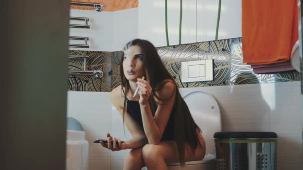 Seksi tualet videolar