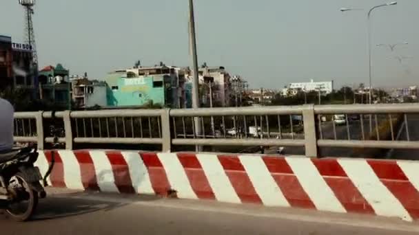 Vietnam ciudad tráfico por carretera — Vídeos de Stock