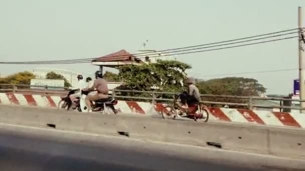 Straßenverkehr in Vietnam — Stockvideo