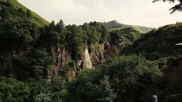 夏の風景のパノラマ。自然山. — ストック動画