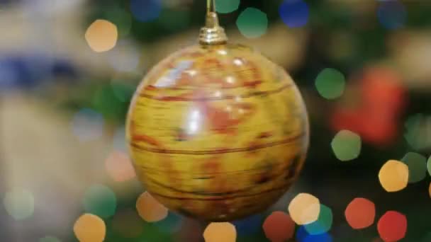 Globe earth blauwe bal met het draait op de achtergrond bokeh — Stockvideo